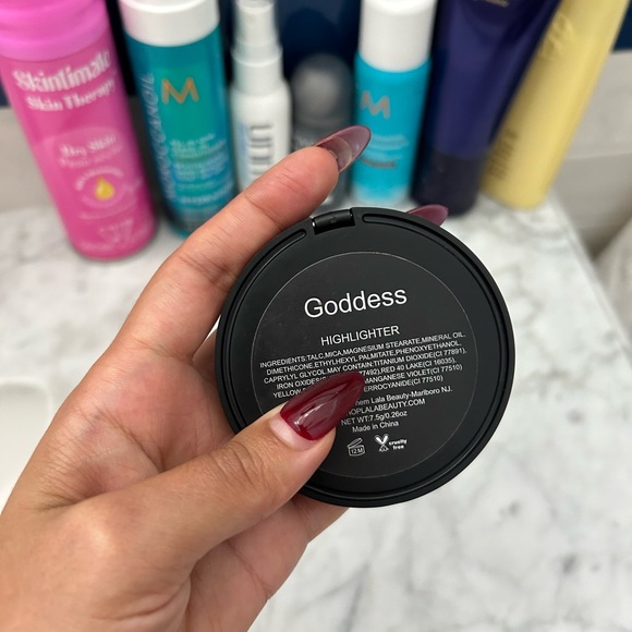 GIVE THEM LALA HIGHLIGHT IN GODDESS - Picture 4 of 5